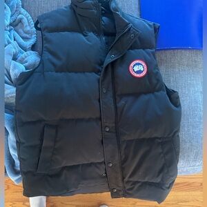 Canada goose men’s vest size Large